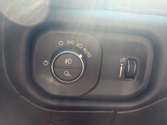 Used 2024 RAM 1500 Big Horn AWD/4WD image 30