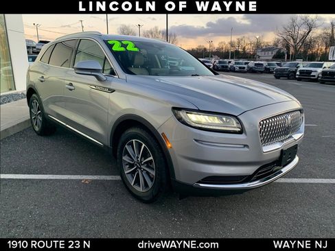Certified 2022 Lincoln Nautilus AWD image 9