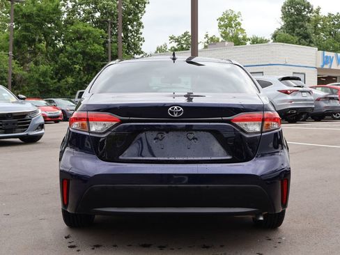 Used 2020 Toyota Corolla LE FWD image 6