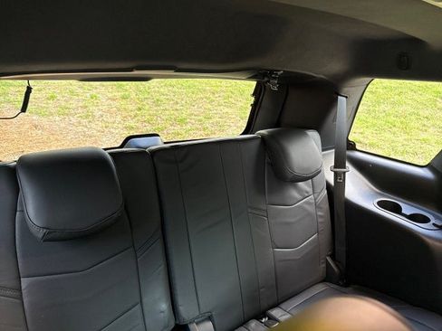Used 2018 Cadillac Escalade Platinum AWD/4WD image 28