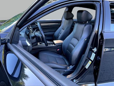 Used 2020 Honda Accord Sport image 7