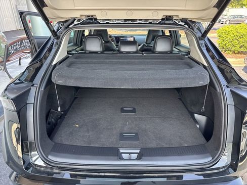 Used 2023 Nissan Ariya AWD image 15