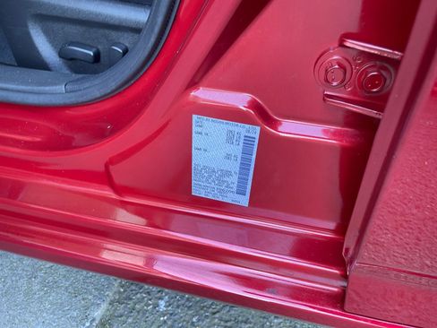 Used 2025 Nissan Altima 2.5 SV image 30