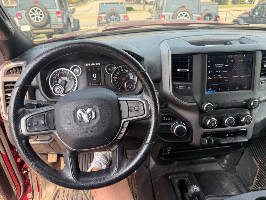 Used 2024 RAM 2500 Tradesman w/ Chrome Appearance Group AWD/4WD image 13
