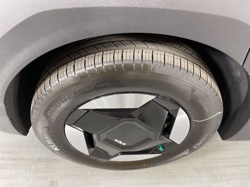 New 2026 Kia EV9 Wind image 10