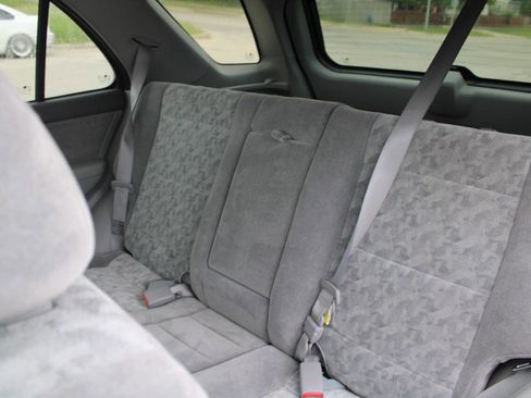 Used 2008 Kia Sorento 4WD image 17