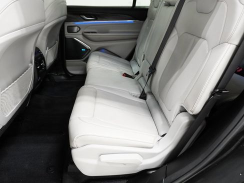 Certified 2022 Jeep Grand Cherokee L Overland w/ MOPAR Finishing Package image 19