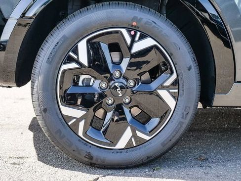 New 2026 Kia Niro Wind image 9