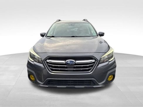 Used 2019 Subaru Outback 2.5i Limited AWD/4WD image 8