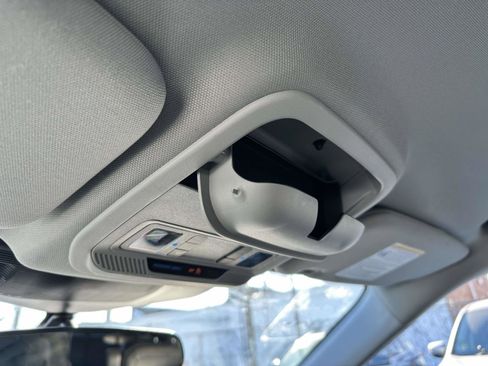 Used 2023 Ford Explorer XLT w/ Equipment Group 202A image 29