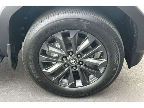 Used 2027 Toyota Land Cruiser AWD/4WD image 4