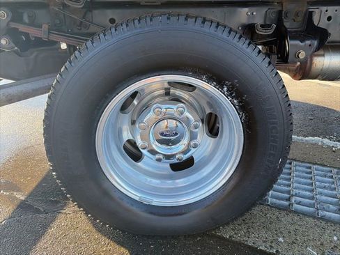 Used 2022 Ford F350 XLT w/ XLT Value Package image 10