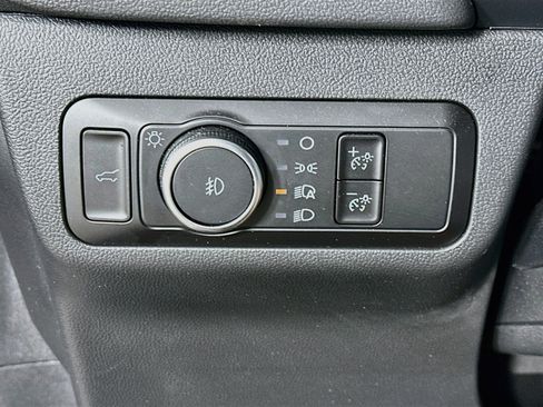 Used 2025 Ford Escape Platinum AWD/4WD image 17