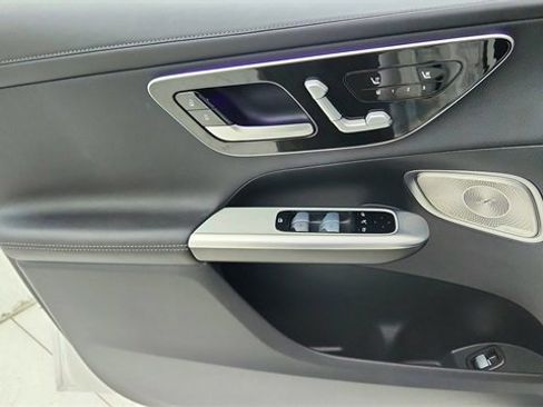 Used 2024 Mercedes-Benz GLC 300 4MATIC w/ AMG Line image 34