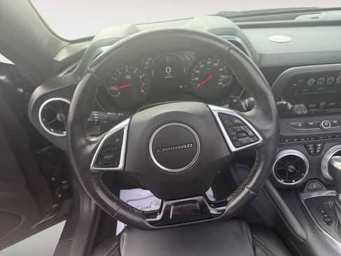 Used 2018 Chevrolet Camaro LT image 12