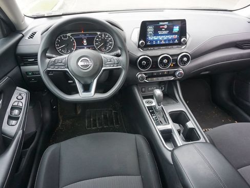 Used 2025 Nissan Sentra SV w/ Trunk Package FWD image 6