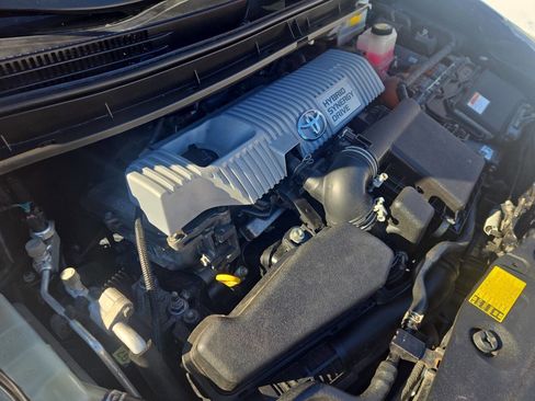 Used 2014 Toyota Prius Three image 13