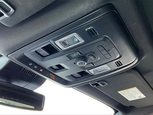 Used 2023 Chevrolet Tahoe Z71 w/ Luxury Package image 24