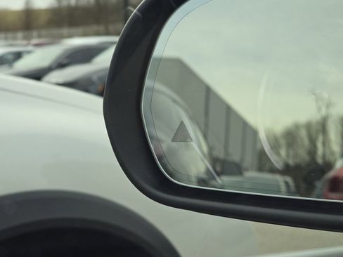 Used 2021 Mercedes-Benz C 300 4MATIC Sedan image 6