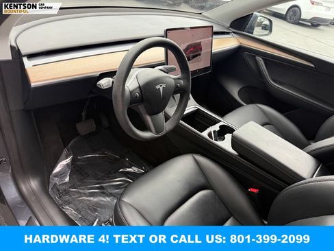 Used 2023 Tesla Model Y Long Range AWD/4WD image 29