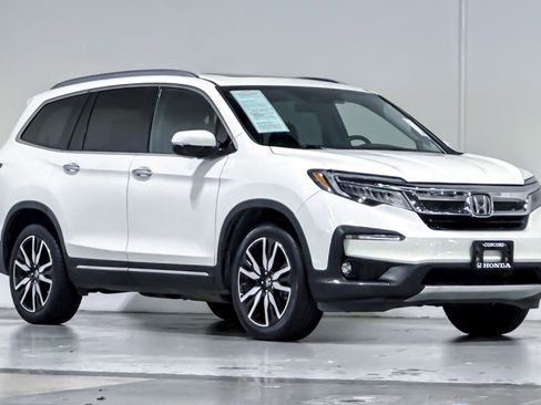 Used 2019 Honda Pilot Touring image 6