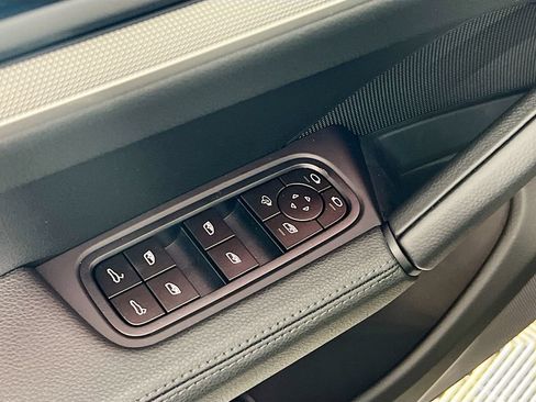 New 2026 Porsche Cayenne AWD/4WD image 20