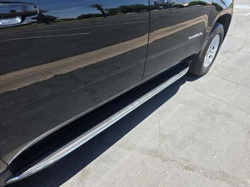 Used 2018 GMC Yukon XL SLT AWD/4WD image 14