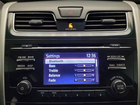 Used 2014 Nissan Altima 2.5 SV w/ Convenience Package image 25