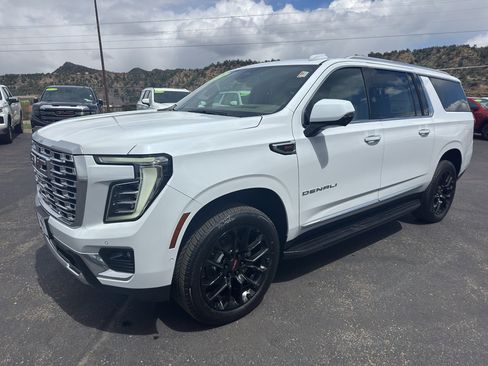 New 2026 GMC Yukon XL Denali image 3