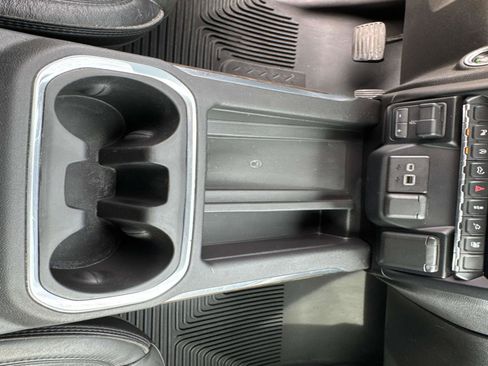 Used 2019 Chevrolet Silverado 1500 High Country image 34