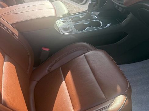 Used 2019 Chevrolet Traverse High Country image 11