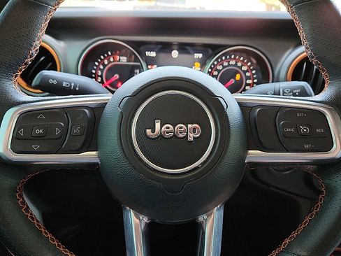 Used 2022 Jeep Gladiator Mojave w/ Dual Top Group AWD/4WD image 12