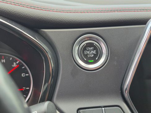Used 2020 Chevrolet Blazer RS AWD/4WD image 19