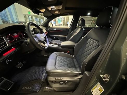 New 2026 Volkswagen Atlas Cross Sport SEL Premium R-Line image 25