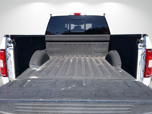 Used 2019 Ford F150 Lariat w/ Trailer Tow Package AWD/4WD image 12