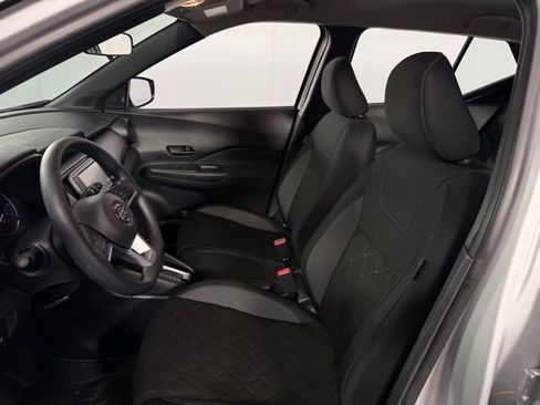 Used 2020 Nissan Kicks S image 14