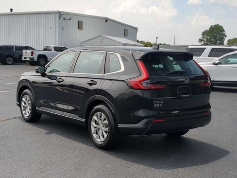 Used 2023 Honda CR-V LX image 6