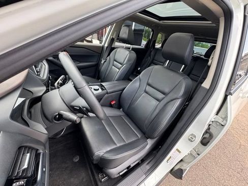 Used 2023 Nissan Rogue SL AWD/4WD image 9