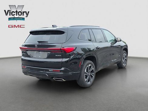 Used 2025 Buick Enclave Sport Touring w/ Power Package AWD/4WD image 18