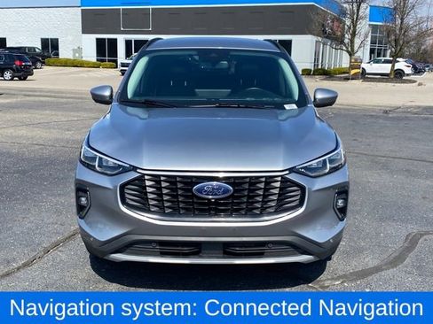 Used 2023 Ford Escape Platinum AWD/4WD image 2