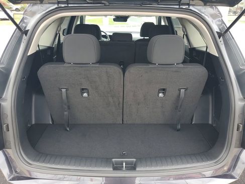 Used 2025 Kia Sorento LX FWD image 29