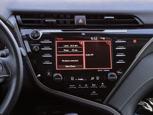 Used 2020 Toyota Camry XSE image 17