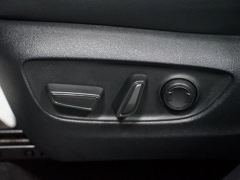 Certified 2026 Toyota Grand Highlander FWD image 33