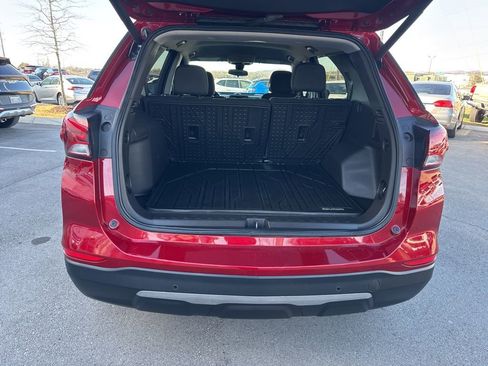 Used 2023 Chevrolet Equinox LT image 32