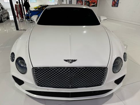 Used 2020 Bentley Continental GT image 2