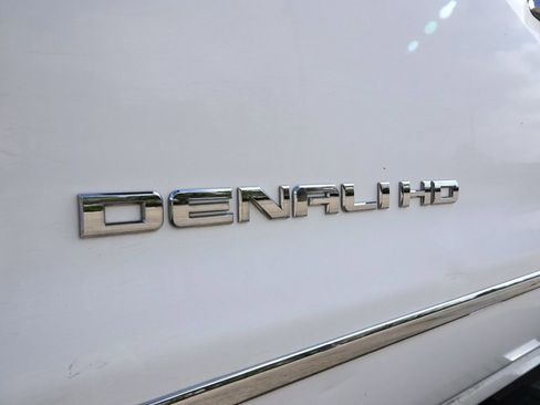 Used 2015 GMC Sierra 2500 Denali w/ Duramax Plus Package image 53