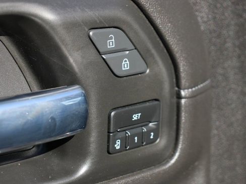 Used 2022 Chevrolet Silverado 2500 High Country image 17