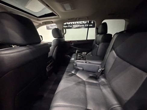 Used 2014 Lexus LX 570 4WD image 29
