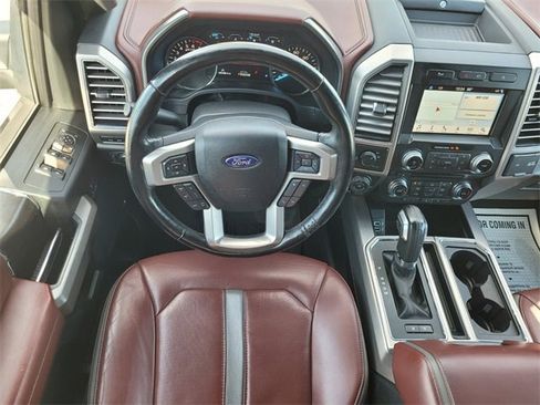 Used 2018 Ford F150 Platinum w/ Equipment Group 701A Luxury image 8