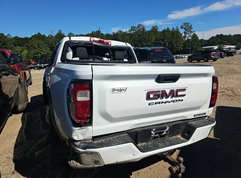 Used 2026 GMC Canyon Elevation RWD image 4